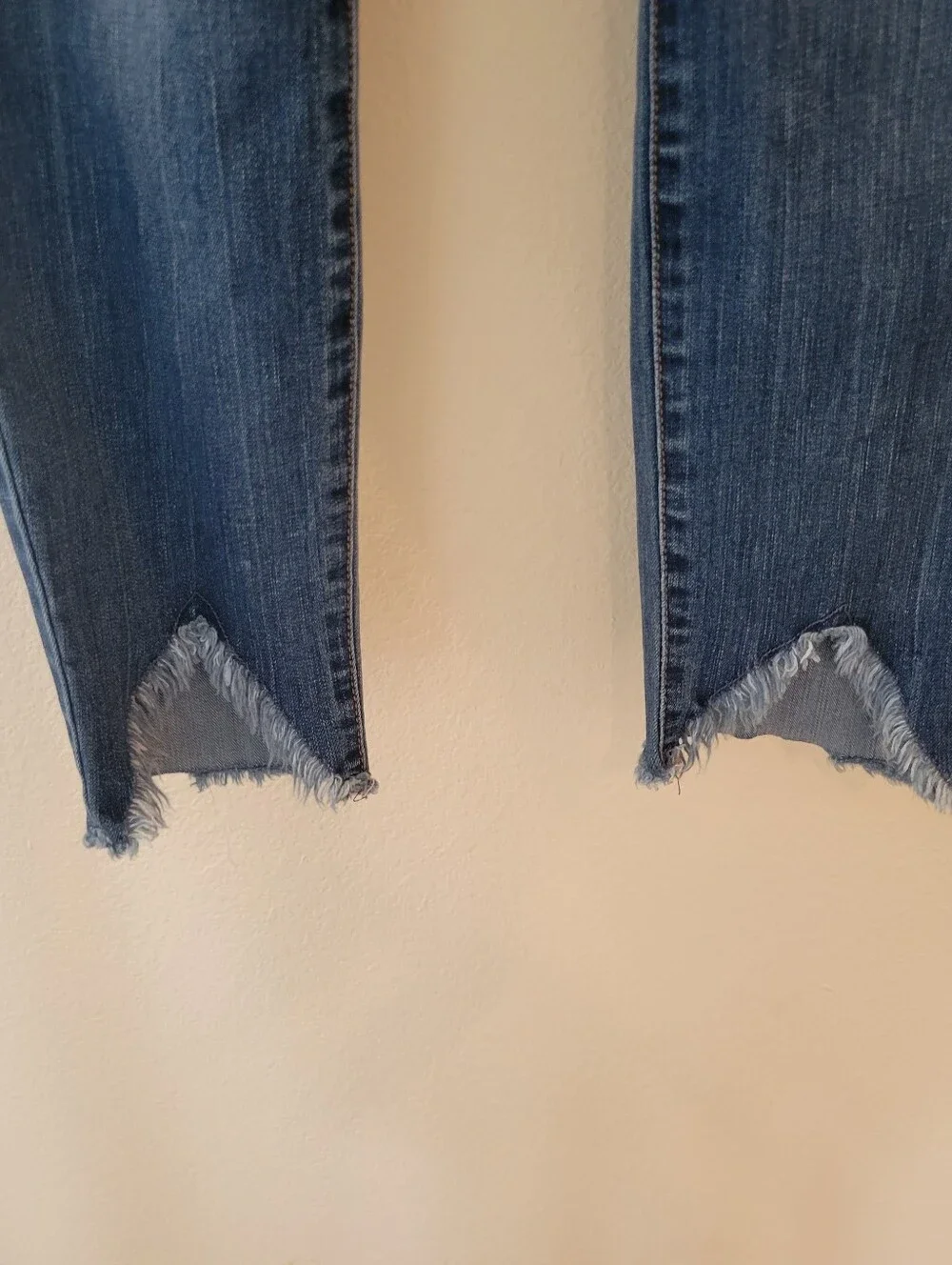 Sofia by Sofia Vergara Medium Blue Women’s Stretch Skinny Jeans Ladies 12.